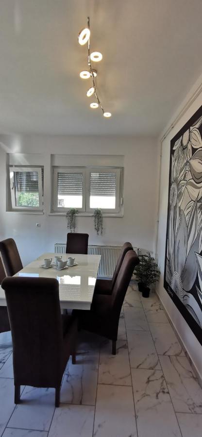 Apartman Wolf Varaždin エクステリア 写真